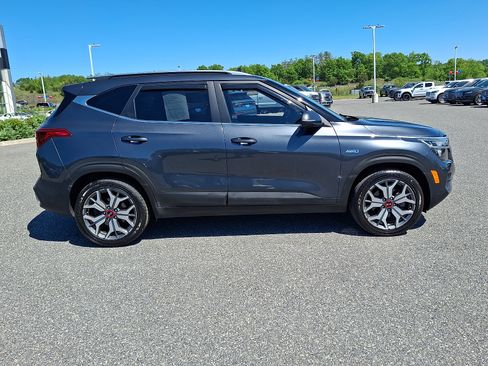 Used 2021 Kia Seltos S AWD/4WD image 8