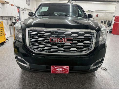 Used 2019 GMC Yukon XL Denali AWD/4WD image 4