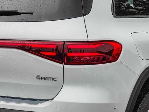 Used 2024 Mercedes-Benz EQB 350 4MATIC SUV image 8