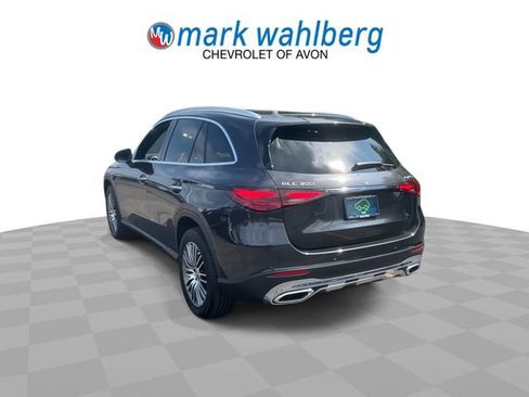 Used 2024 Mercedes-Benz GLC 300 4MATIC image 6