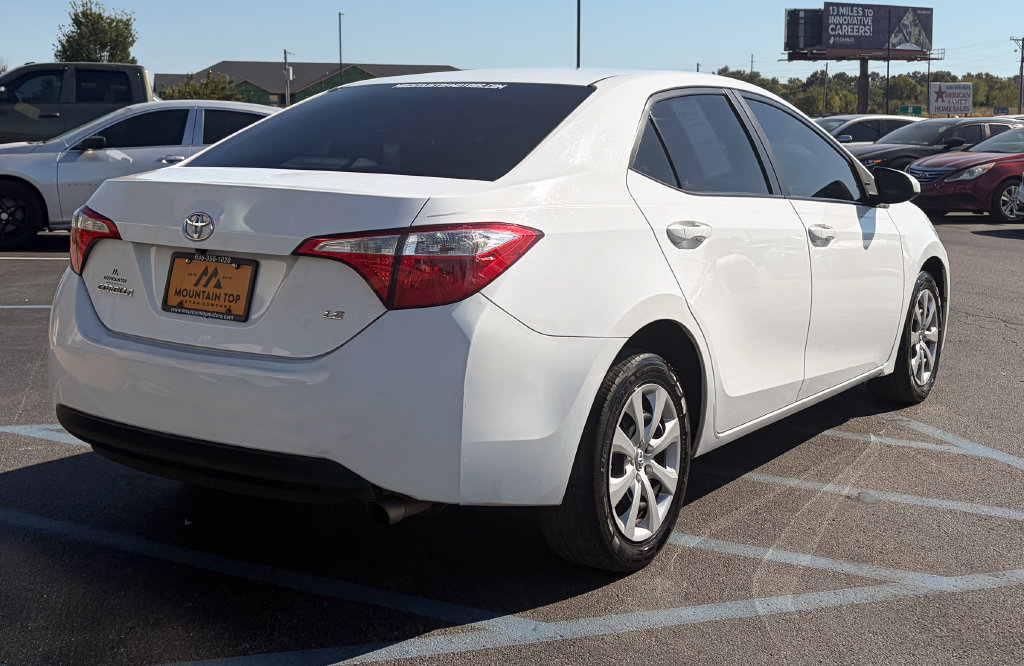 Used 2015 Toyota Corolla LE FWD image 25
