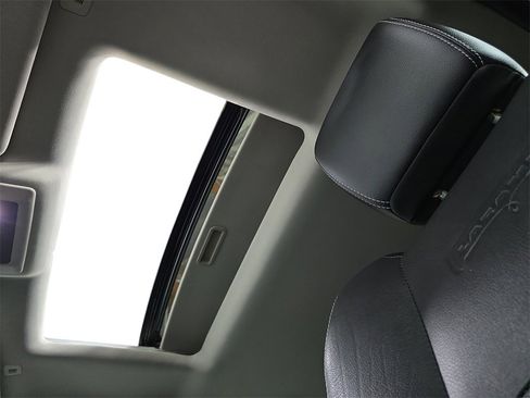 Used 2017 RAM 1500 Laramie w/ Convenience Group image 28