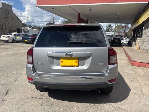 Used 2016 Jeep Compass High Altitude image 7