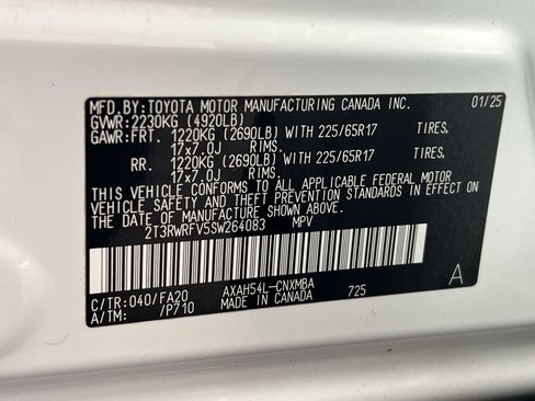 Used 2025 Toyota RAV4 XLE image 30