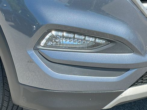 Used 2018 Hyundai Tucson Value AWD/4WD image 5