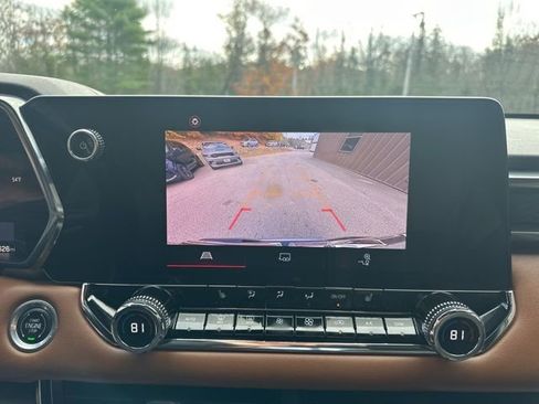 Used 2023 GMC Canyon AT4 image 15