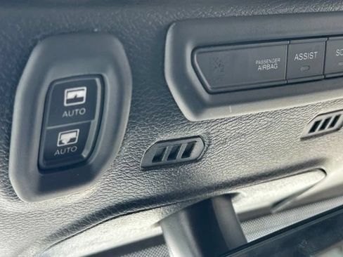 Used 2021 Jeep Wrangler Unlimited Rubicon AWD/4WD image 33