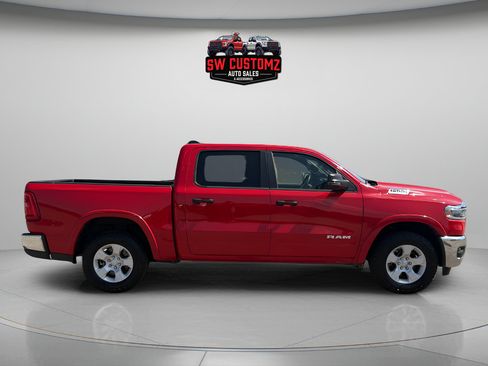 Used 2025 RAM 1500 Big Horn AWD/4WD image 8