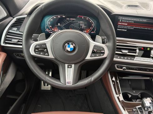 Used 2021 BMW X5 M50i w/ Executive Package image 18