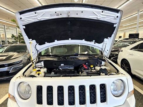 Used 2014 Jeep Patriot Limited w/ Sun/Sound Group image 36