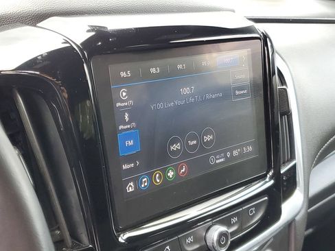 Used 2022 Chevrolet Traverse LT FWD image 22