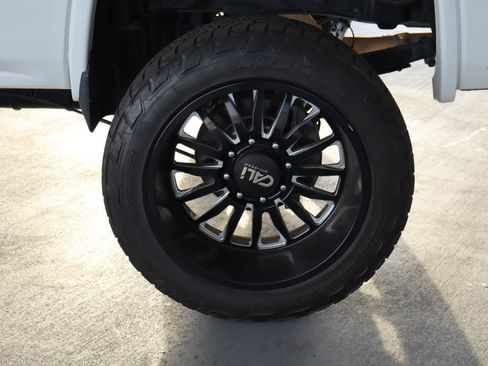 Used 2017 GMC Sierra 3500 Denali w/ Duramax Plus Package image 11