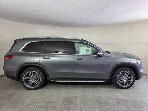 New 2026 Mercedes-Benz GLS 450 4MATIC image 3