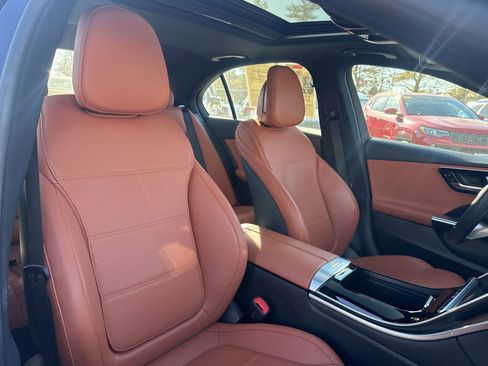 Used 2022 Mercedes-Benz C 300 C 300 image 15