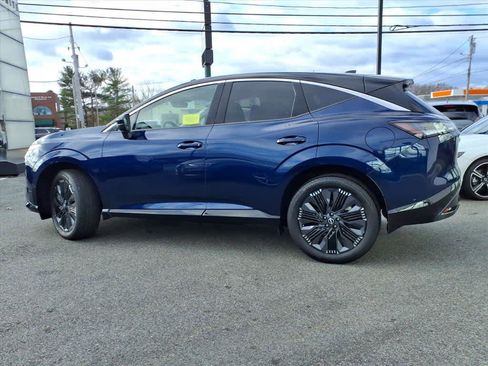 Used 2025 Nissan Murano Platinum w/ Cargo Package image 8