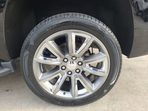 Used 2020 Chevrolet Tahoe LT image 25