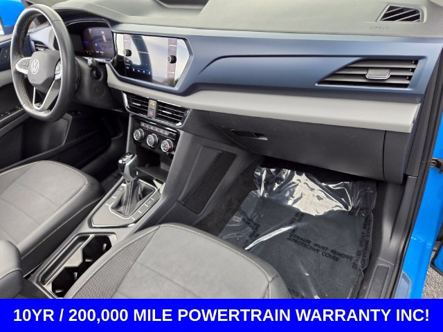 Used 2023 Volkswagen Taos SE w/ Panoramic Sunroof Package FWD image 17