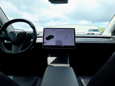 Used 2018 Tesla Model 3 Long Range AWD/4WD image 8