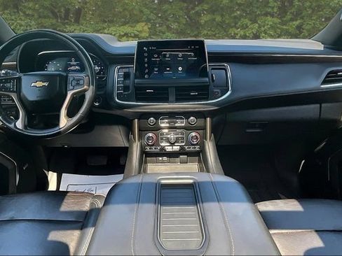 Used 2022 Chevrolet Suburban High Country AWD/4WD image 7
