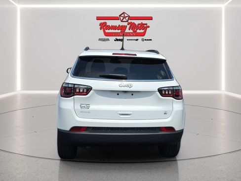 New 2026 Jeep Compass Latitude AWD/4WD image 4