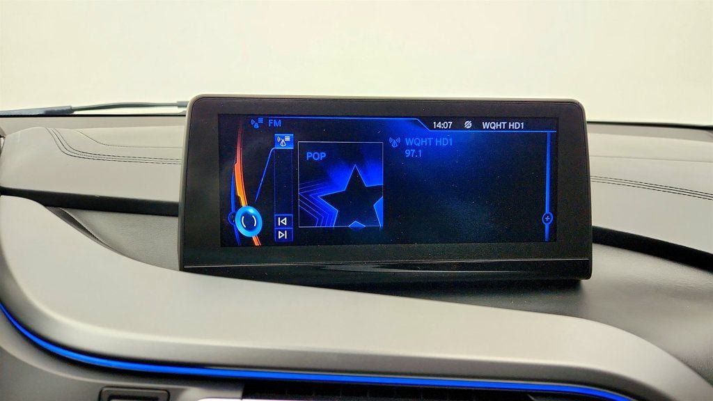Used 2015 BMW i8 AWD/4WD image 21