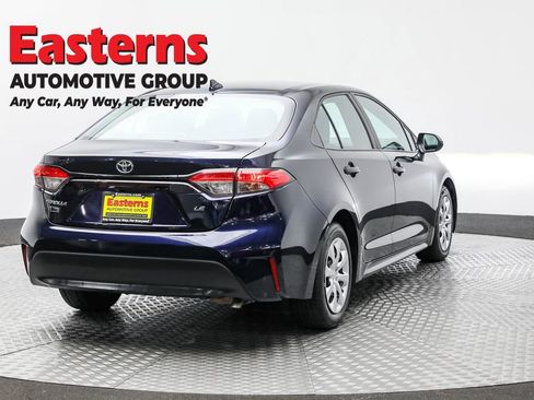 Used 2023 Toyota Corolla LE image 5