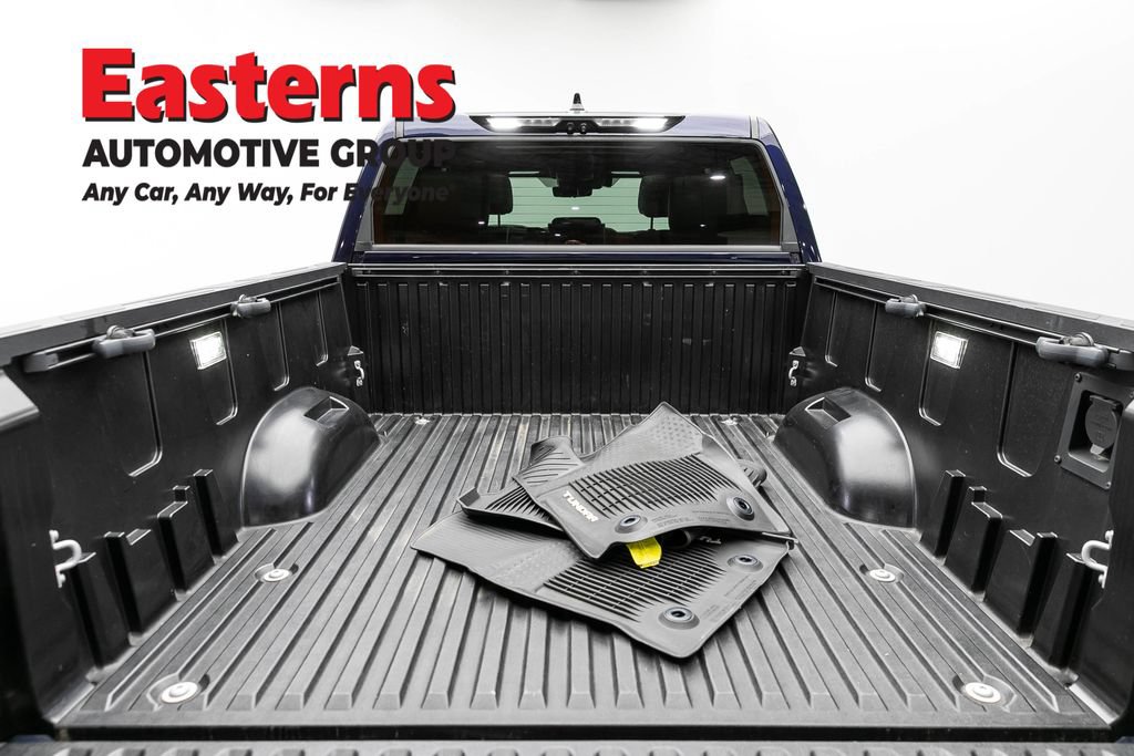Used 2023 Toyota Tundra Platinum AWD/4WD image 11