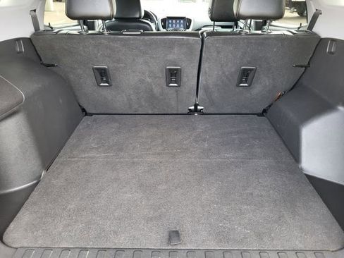 Used 2021 GMC Terrain SLT image 28