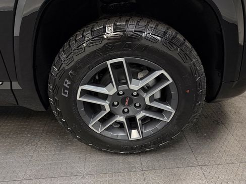 New 2026 GMC Terrain AT4 w/ LPO, Black Badging Package image 13