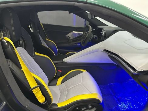Used 2021 Chevrolet Corvette Stingray Premium Cpe w/ Z51 Performance Package RWD image 23