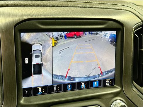 Used 2020 GMC Sierra 1500 Denali w/ Technology Package image 16