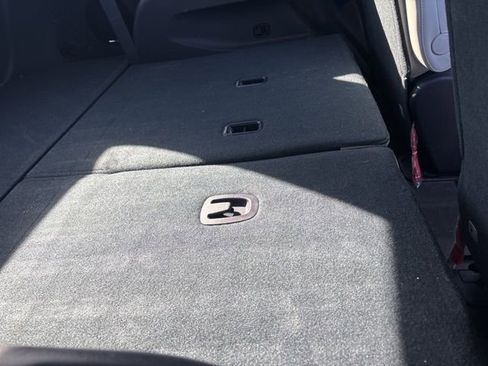 Used 2023 Hyundai Palisade Calligraphy image 10