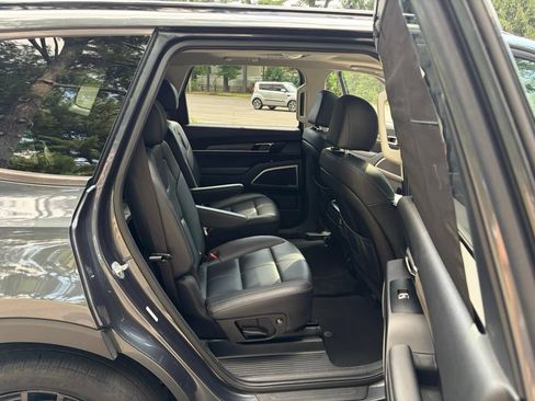 Used 2022 Kia Telluride EX w/ EX Premium Package AWD/4WD image 35