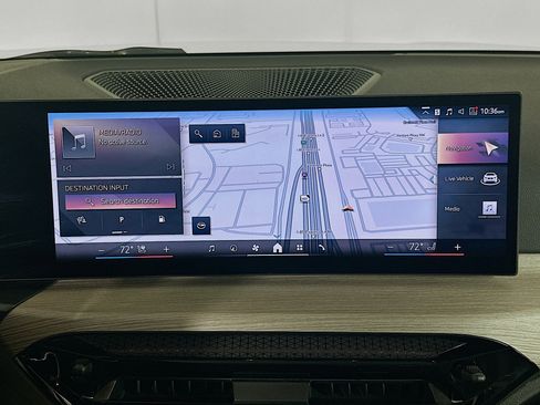 Used 2025 BMW 330i xDrive Sedan image 21