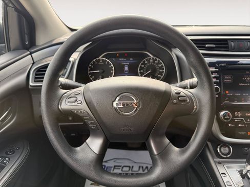 Used 2022 Nissan Murano S AWD/4WD image 16