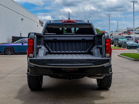 Used 2025 Chevrolet Colorado Trail Boss AWD/4WD image 9