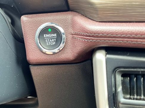 Used 2023 Ford Expedition Max Limited image 25