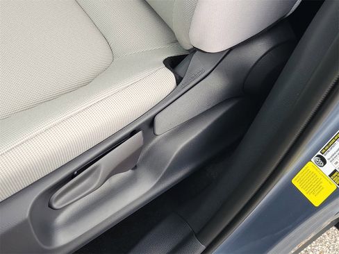 New 2026 Toyota Corolla Cross L image 16