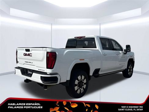 Used 2025 GMC Sierra 3500 Denali w/ Denali Reserve Package AWD/4WD image 5