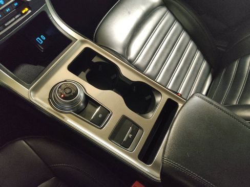 Used 2024 Ford Edge SEL image 26