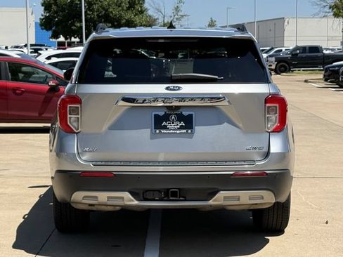 Used 2023 Ford Explorer XLT w/ Equipment Group 202A AWD/4WD image 5
