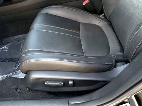 Used 2017 Honda Civic Touring image 18