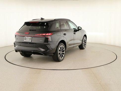 New 2026 Audi Q3 quattro 2.0T AWD/4WD image 6