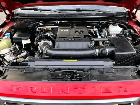 Used 2022 Nissan Frontier SV w/ Technology Package image 29