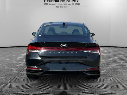 Used 2022 Hyundai Elantra SEL w/ Convenience + Premium Package image 6