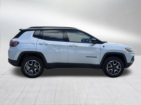 New 2025 Jeep Compass Trailhawk w/ Trailhawk Elite Group image 4