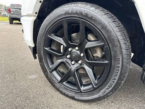 Used 2021 RAM 1500 Laramie AWD/4WD image 9