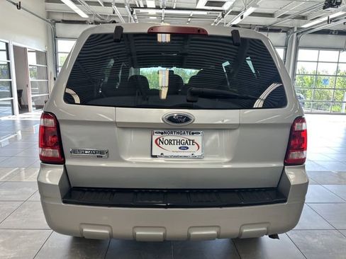 Used 2009 Ford Escape XLT FWD image 12