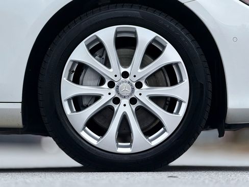 Used 2017 Mercedes-Benz E 300 image 20