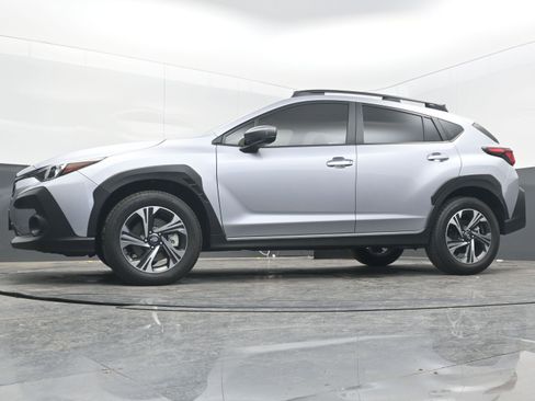 Used 2025 Subaru Crosstrek 2.0i Premium w/ Crosstrek Mirror Package image 26